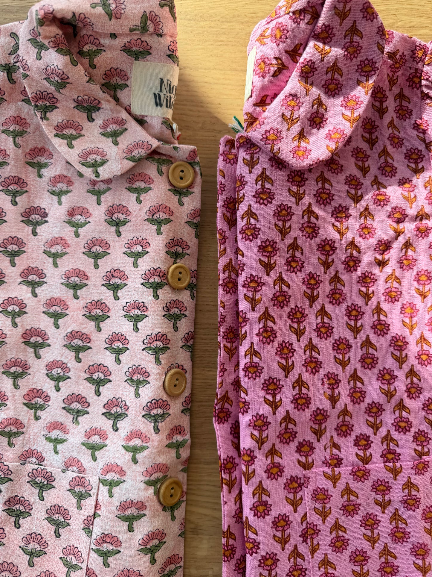 Stevie in small Pink Boota