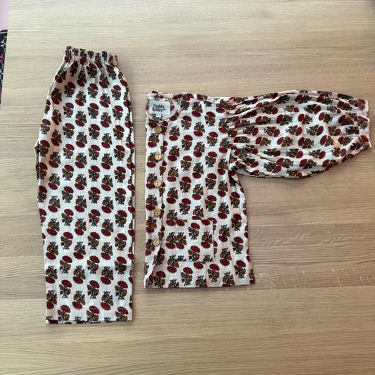 Farrow in Festive Floral