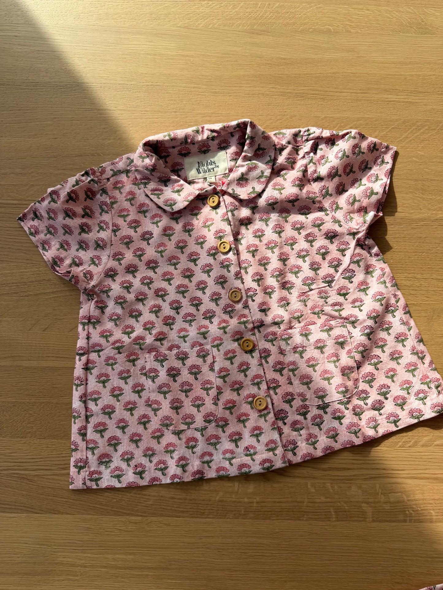 Stevie set in Lotus flower