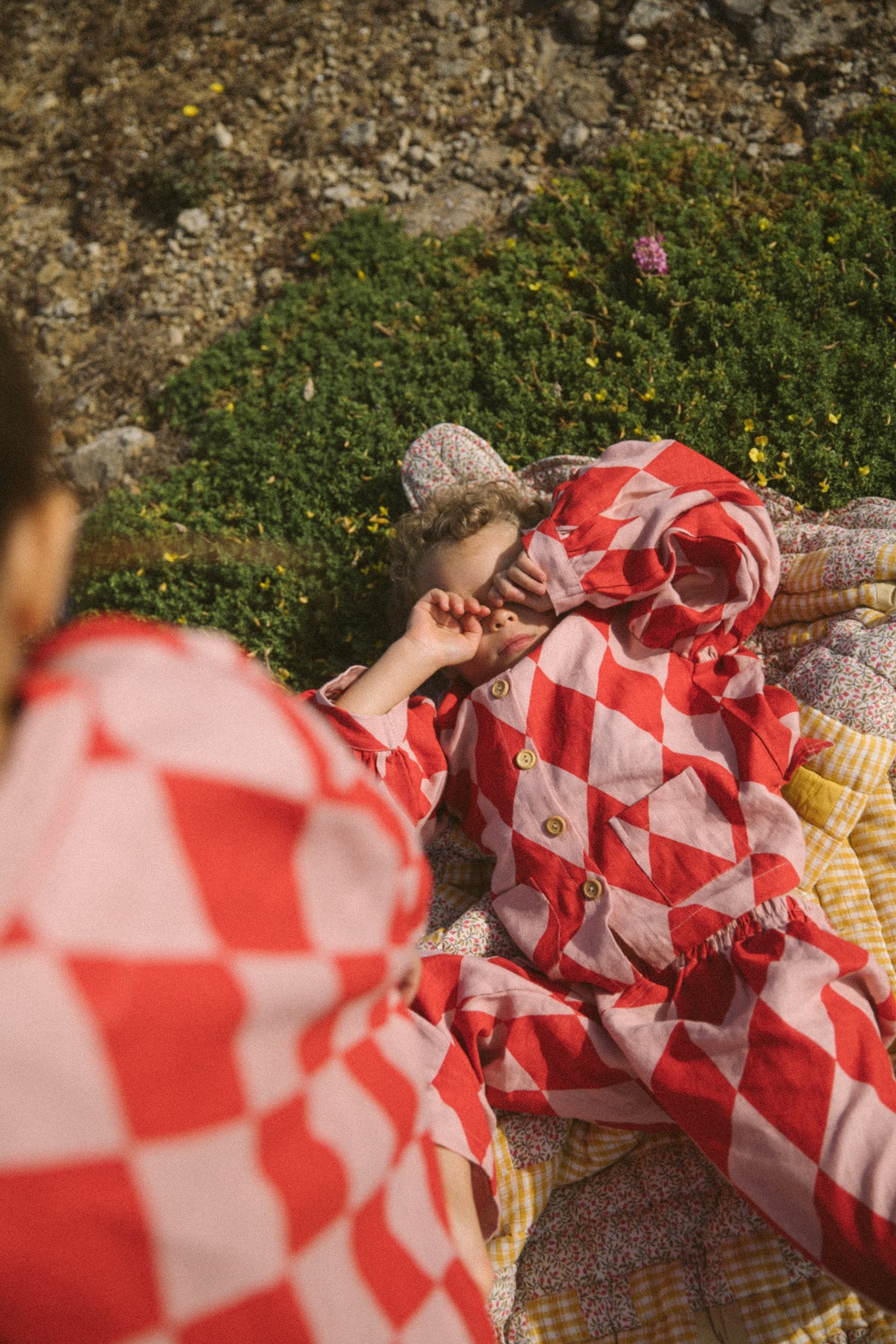 Farrow Set in Red/Pink Harlequin