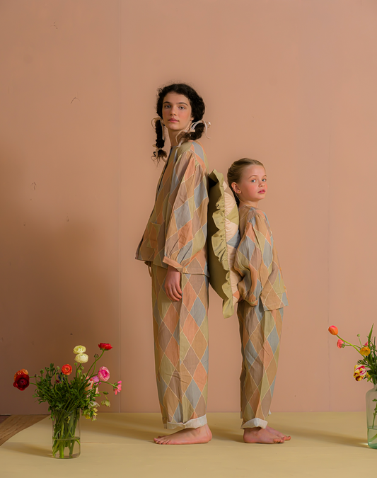 Farrow set in Les Macarons Harlequin